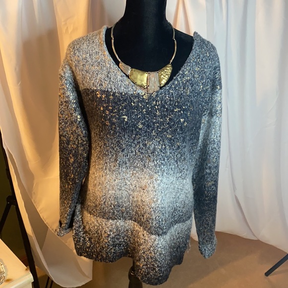 Jana sweater- black and grey w/gold flecks - Picture 6 of 10
